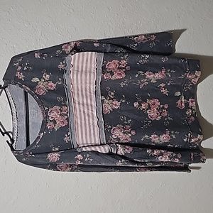 Maurices lightweight sweatshirt